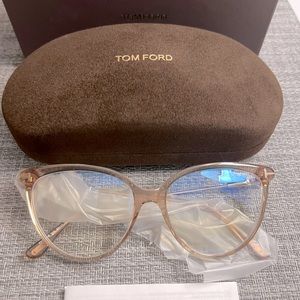 Tom Ford TF5688-B blue blocker glasses NEW!!!